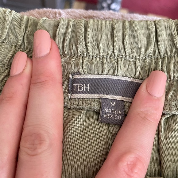 — - Picture 2 of 2